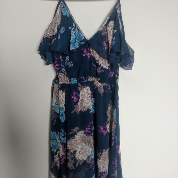 Xhilaration Cold Shoulder Wrap Dress - Picture 7 of 7